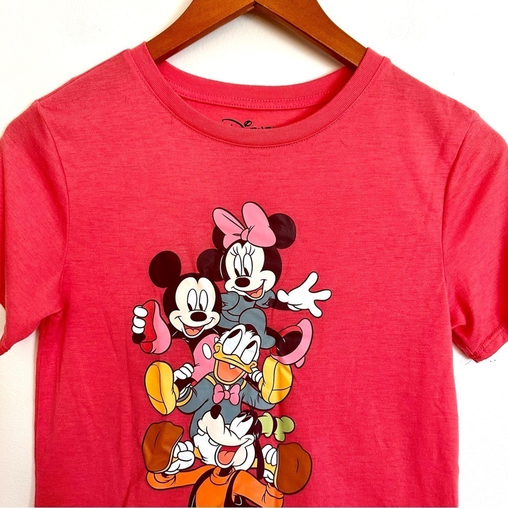 Disney Women’s Rounded Hem Red Tshirt Size Small - Picture 2 of 5